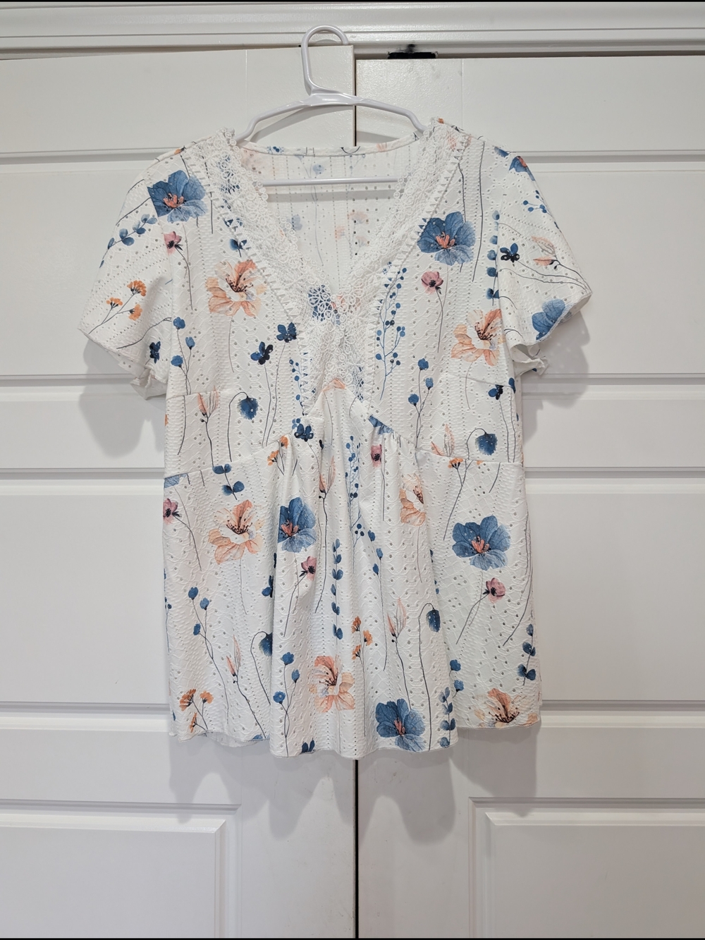 Shein Curve Floral Eyelet Lace Trim Peplum Top | 0XL | Like New